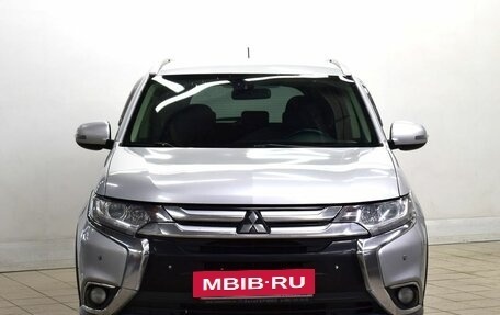 Mitsubishi Outlander III рестайлинг 3, 2015 год, 1 499 000 рублей, 2 фотография