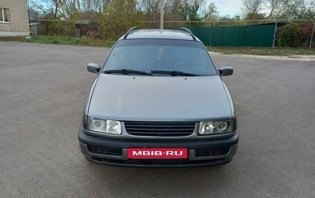 Volkswagen Passat B4, 1996 год, 350 000 рублей, 1 фотография