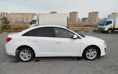 Chevrolet Cruze II, 2013 год, 820 000 рублей, 3 фотография