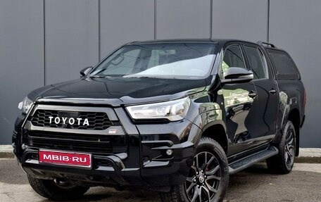 Toyota Hilux VIII, 2022 год, 6 300 000 рублей, 1 фотография