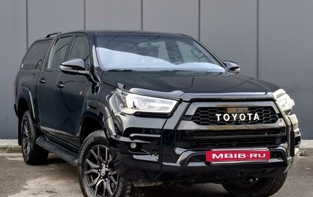 Toyota Hilux VIII, 2022 год, 6 300 000 рублей, 4 фотография