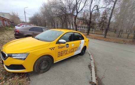 Skoda Rapid II, 2021 год, 1 600 000 рублей, 8 фотография