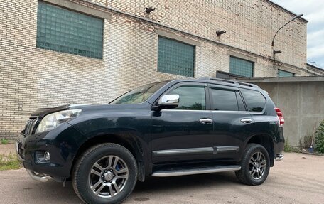 Toyota Land Cruiser Prado 150 рестайлинг 2, 2010 год, 2 800 000 рублей, 3 фотография