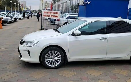 Toyota Camry, 2015 год, 2 380 000 рублей, 3 фотография