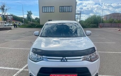 Mitsubishi Outlander III рестайлинг 3, 2014 год, 1 600 000 рублей, 1 фотография