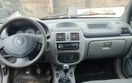 Renault Symbol I, 2004 год, 215 000 рублей, 4 фотография