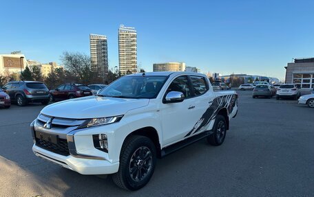 Mitsubishi L200 IV рестайлинг, 2023 год, 4 100 000 рублей, 4 фотография