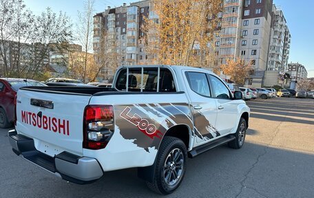 Mitsubishi L200 IV рестайлинг, 2023 год, 4 100 000 рублей, 3 фотография