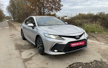 Toyota Camry, 2021 год, 4 100 000 рублей, 3 фотография