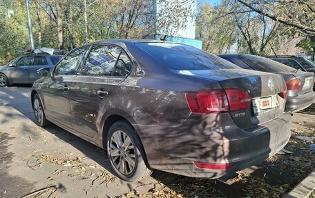 Volkswagen Jetta VI, 2014 год, 1 210 000 рублей, 2 фотография