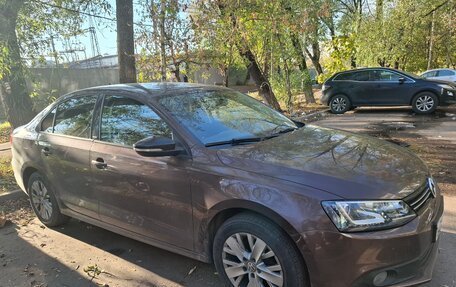 Volkswagen Jetta VI, 2014 год, 1 210 000 рублей, 4 фотография