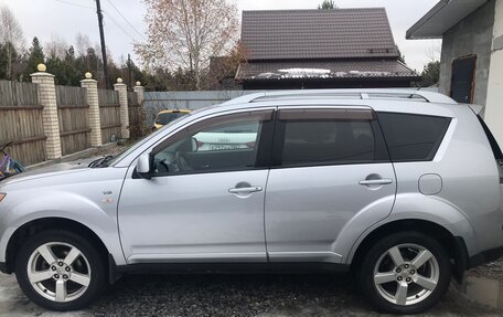 Mitsubishi Outlander III рестайлинг 3, 2007 год, 1 240 000 рублей, 3 фотография