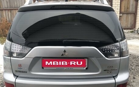 Mitsubishi Outlander III рестайлинг 3, 2007 год, 1 240 000 рублей, 2 фотография