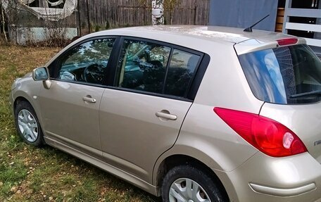 Nissan Tiida, 2011 год, 880 000 рублей, 2 фотография