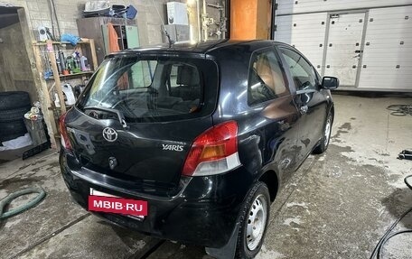 Toyota Yaris III рестайлинг, 2008 год, 450 000 рублей, 5 фотография