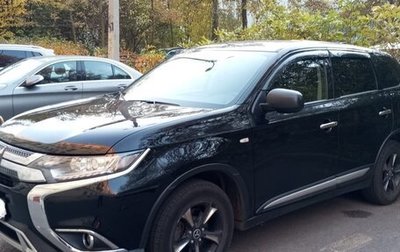 Mitsubishi Outlander III рестайлинг 3, 2019 год, 2 200 000 рублей, 1 фотография