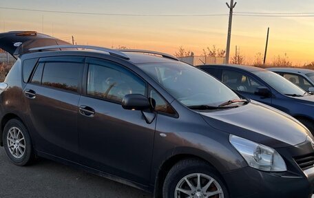 Toyota Verso I, 2011 год, 1 450 000 рублей, 2 фотография