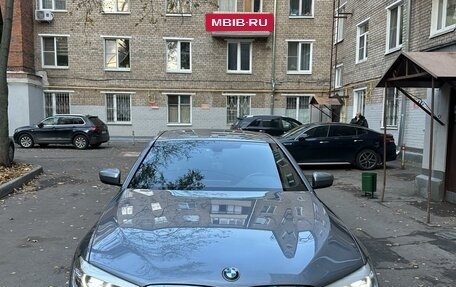 BMW 5 серия, 2018 год, 3 541 000 рублей, 2 фотография