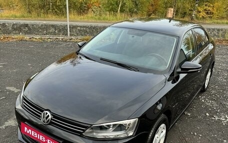 Volkswagen Jetta VI, 2013 год, 890 000 рублей, 5 фотография