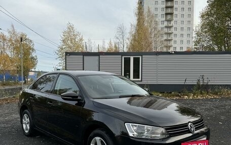 Volkswagen Jetta VI, 2013 год, 890 000 рублей, 2 фотография