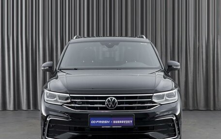 Volkswagen Tiguan II, 2021 год, 4 449 000 рублей, 3 фотография