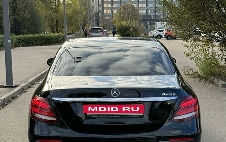 Mercedes-Benz E-Класс, 2018 год, 3 900 000 рублей, 6 фотография