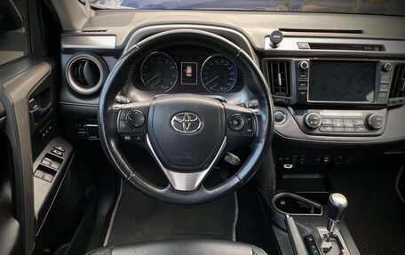 Toyota RAV4, 2018 год, 2 890 000 рублей, 19 фотография