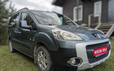 Peugeot Partner II рестайлинг 2, 2010 год, 780 000 рублей, 4 фотография