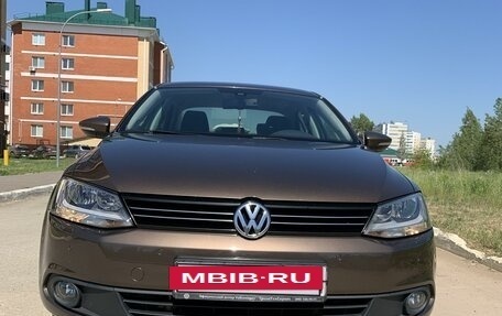 Volkswagen Jetta VI, 2013 год, 1 000 000 рублей, 10 фотография