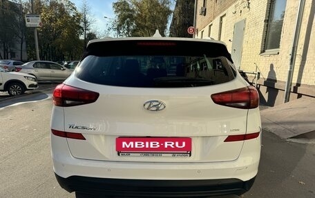 Hyundai Tucson III, 2018 год, 1 750 000 рублей, 2 фотография