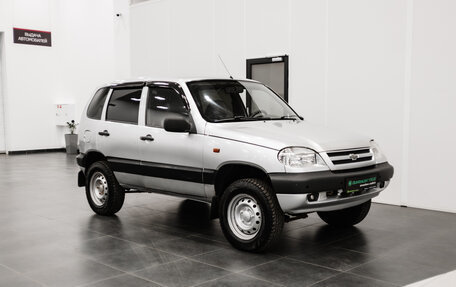 Chevrolet Niva I рестайлинг, 2004 год, 300 000 рублей, 4 фотография