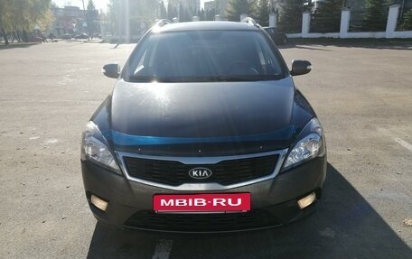 KIA cee'd I рестайлинг, 2011 год, 820 000 рублей, 2 фотография