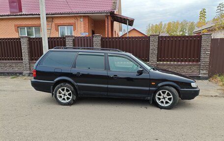 Volkswagen Passat B4, 1994 год, 310 000 рублей, 2 фотография