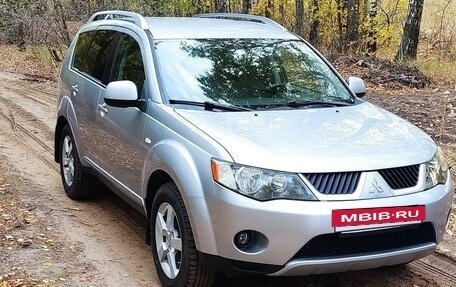 Mitsubishi Outlander III рестайлинг 3, 2007 год, 1 150 000 рублей, 2 фотография