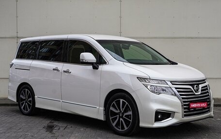 Nissan Elgrand III, 2017 год, 2 930 000 рублей, 1 фотография