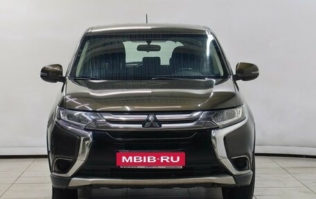 Mitsubishi Outlander III рестайлинг 3, 2016 год, 1 535 000 рублей, 3 фотография