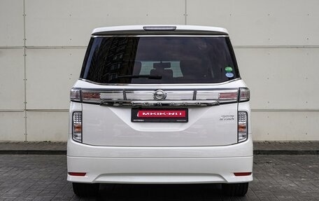 Nissan Elgrand III, 2017 год, 2 930 000 рублей, 4 фотография