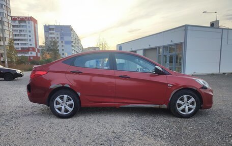 Hyundai Solaris II рестайлинг, 2011 год, 550 000 рублей, 5 фотография