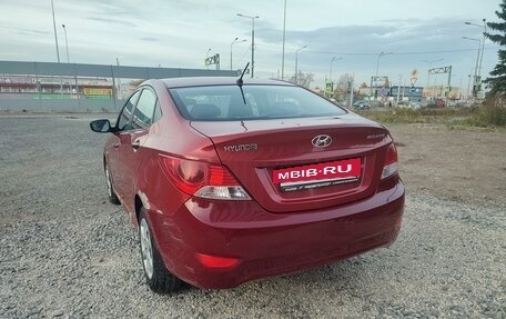 Hyundai Solaris II рестайлинг, 2011 год, 550 000 рублей, 3 фотография