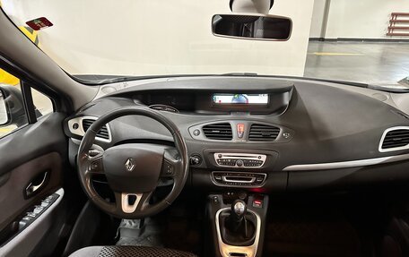 Renault Scenic III, 2011 год, 800 000 рублей, 14 фотография