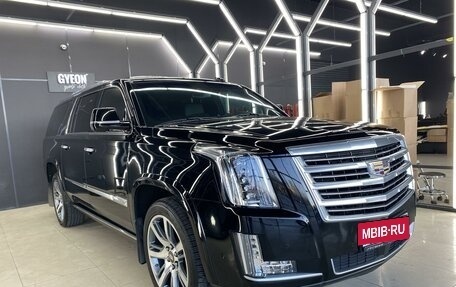 Cadillac Escalade IV, 2017 год, 6 450 000 рублей, 2 фотография