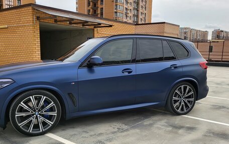 BMW X5, 2020 год, 8 700 000 рублей, 2 фотография