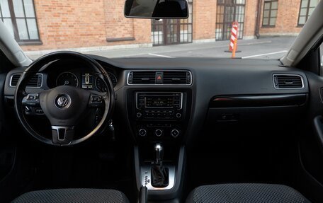 Volkswagen Jetta VI, 2015 год, 1 000 000 рублей, 10 фотография