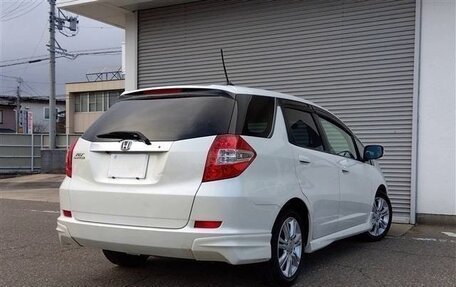 Honda Fit Shuttle I рестайлинг, 2015 год, 830 000 рублей, 5 фотография