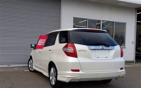 Honda Fit Shuttle I рестайлинг, 2015 год, 830 000 рублей, 3 фотография