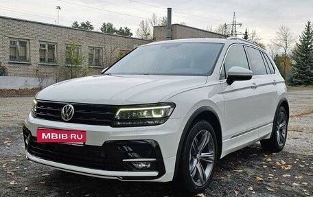 Volkswagen Tiguan II, 2018 год, 3 050 000 рублей, 8 фотография