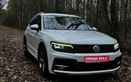 Volkswagen Tiguan II, 2018 год, 3 050 000 рублей, 5 фотография