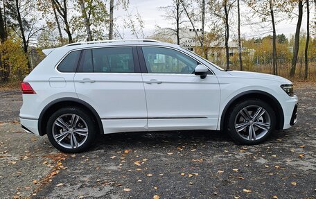 Volkswagen Tiguan II, 2018 год, 3 050 000 рублей, 25 фотография