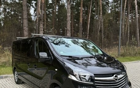 Opel Vivaro B, 2018 год, 2 490 000 рублей, 3 фотография