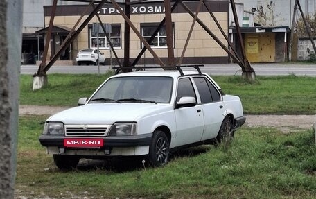 Opel Ascona C, 1983 год, 150 000 рублей, 6 фотография